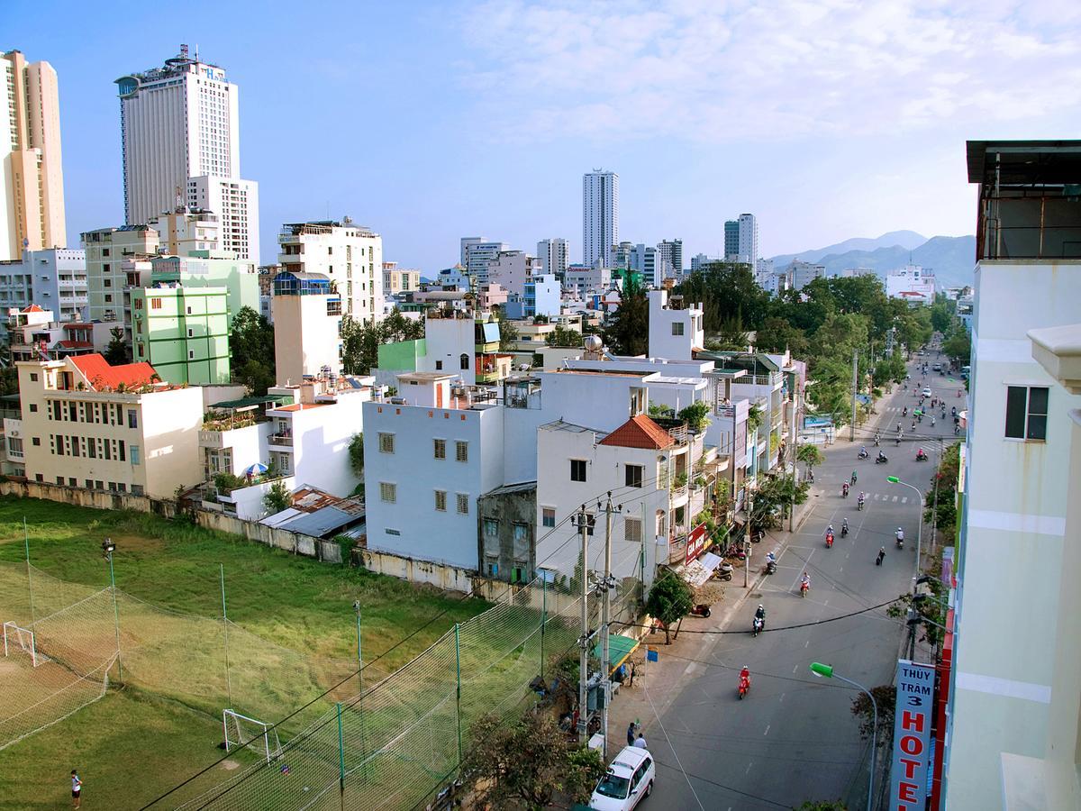 Queen 3 Hotel Nha Trang Esterno foto