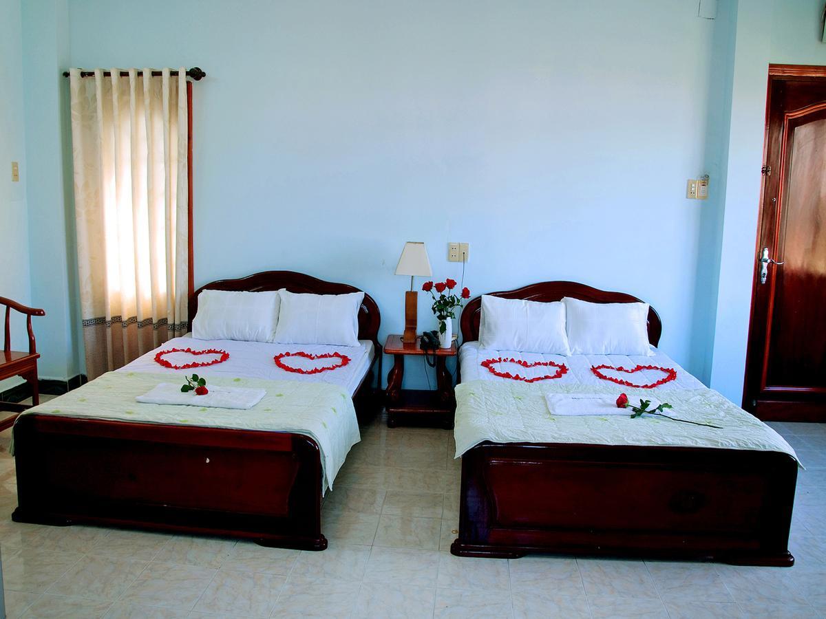 Queen 3 Hotel Nha Trang Esterno foto