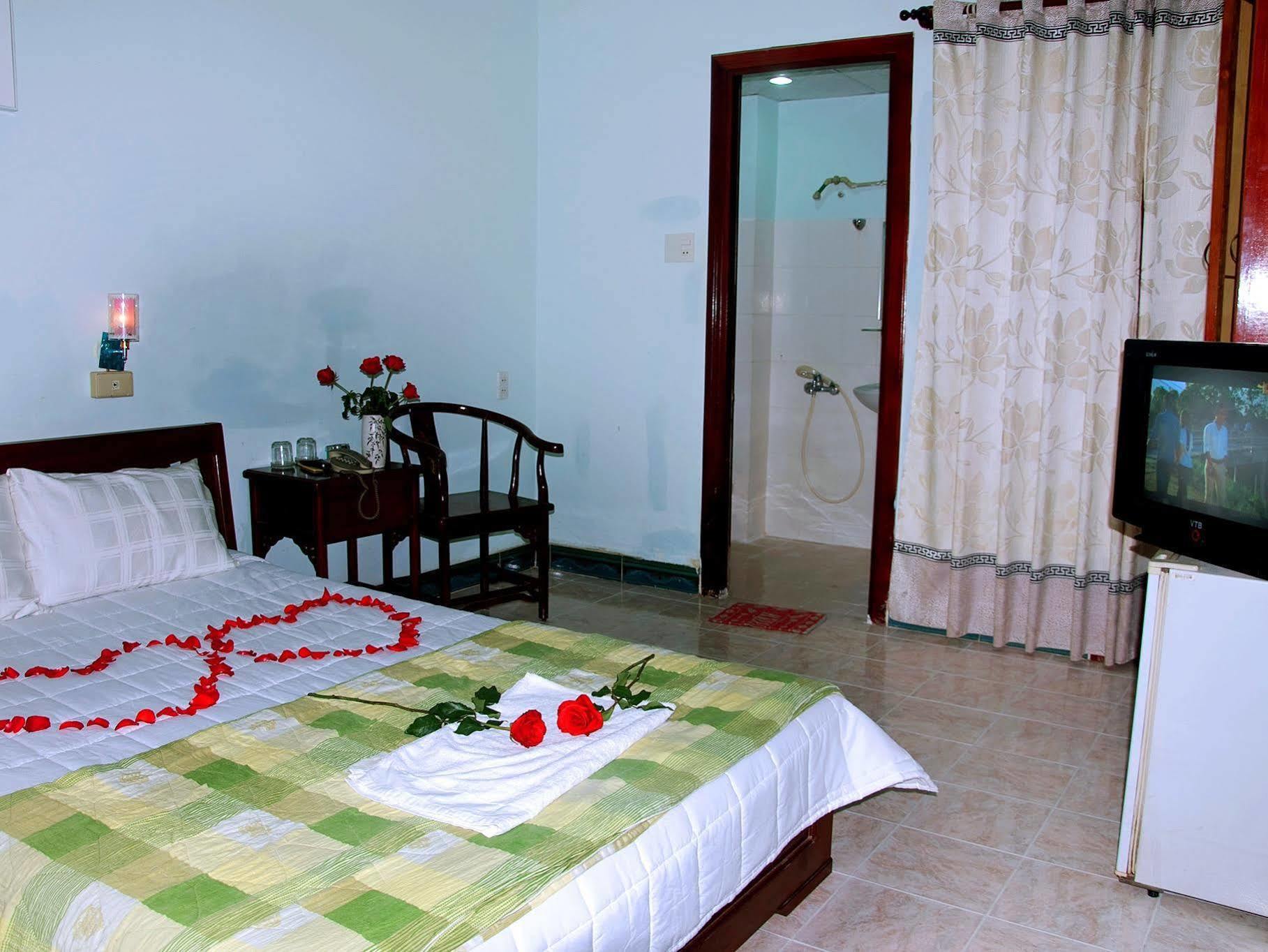 Queen 3 Hotel Nha Trang Esterno foto