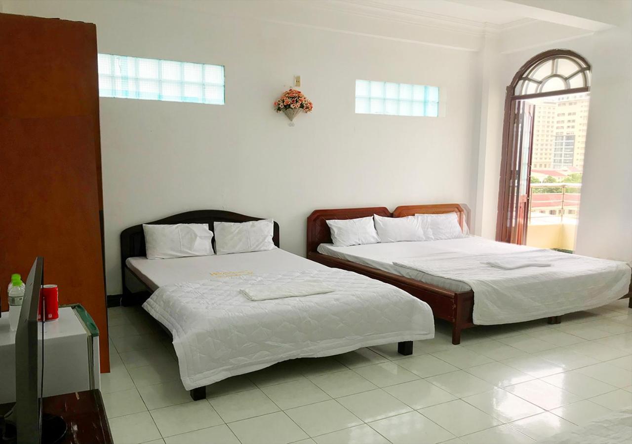 Queen 3 Hotel Nha Trang Esterno foto